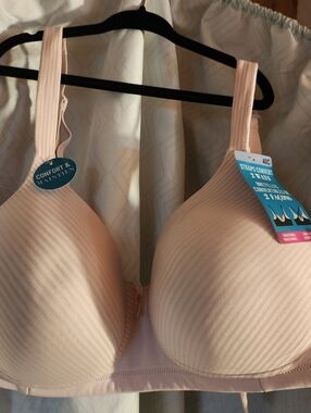 Vanity Fair   Women’s Light Peach T-Shirt Bra - 40C New With Tags